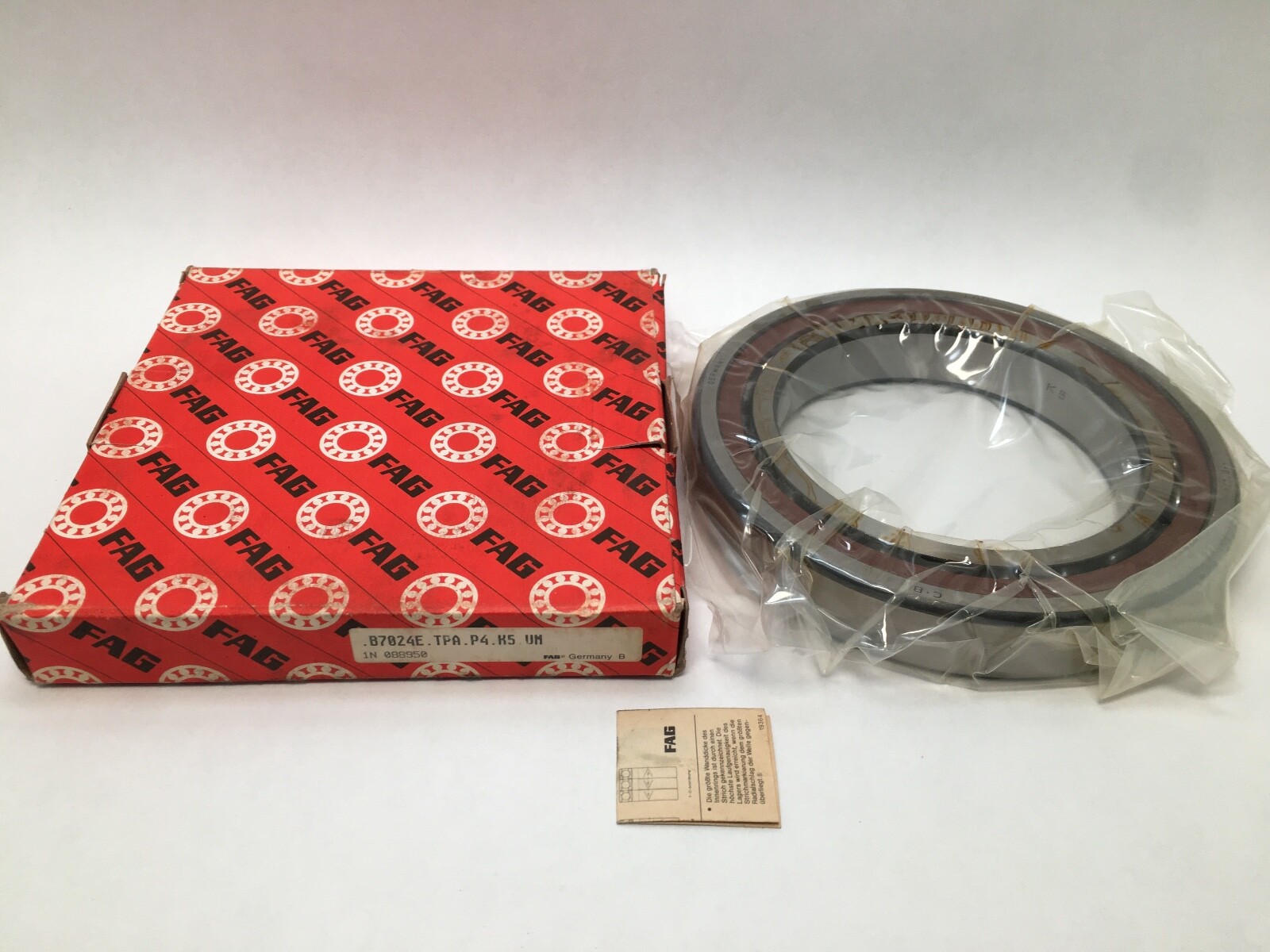 FAG B7024E.TPA.P4S.UM Bearing 120x180x28 mm B-7024-E-TPA-P4-K5-UM Germany