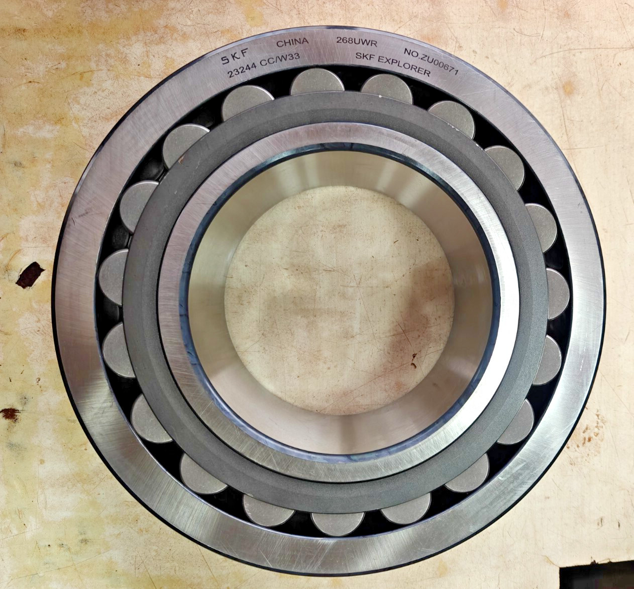 23244 CC/W33 SKF Spherical Roller Bearing 220 x 400 x 144 mm SKF 23244CC/W33
