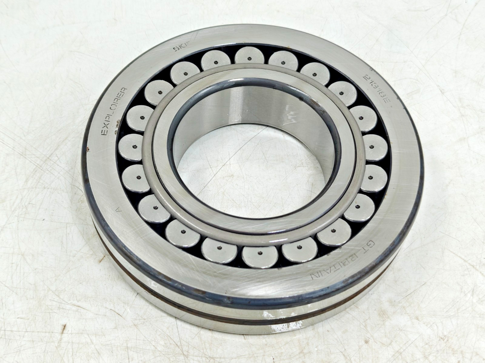 21318 E SKF Spherical Roller Bearing SKF 21318E Bearing 90x190x43 mm