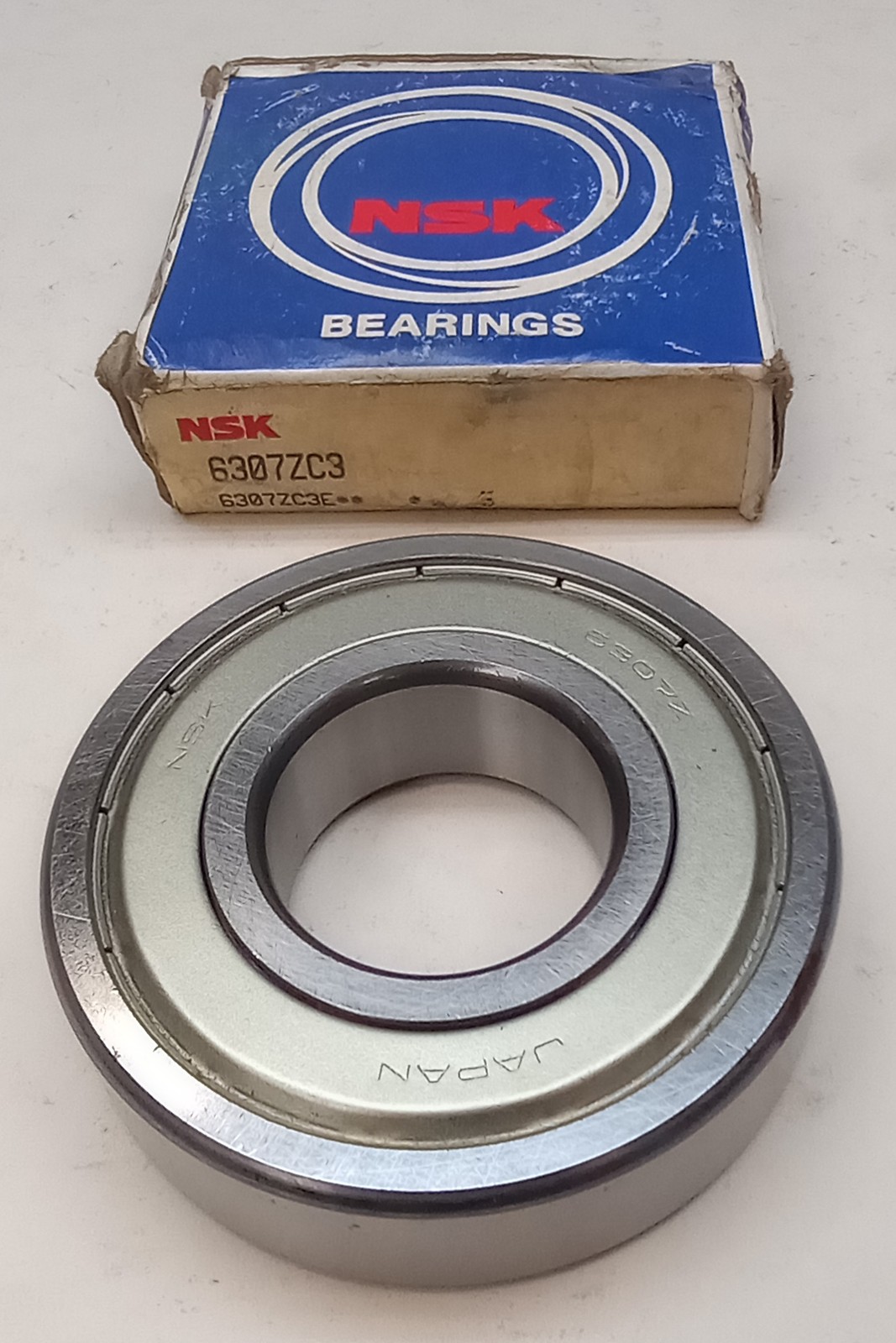 NSK 6307ZC3 Ball Bearing Deep Groove 35 x 80 x 21mm 6307-Z-C3 Single Shielded