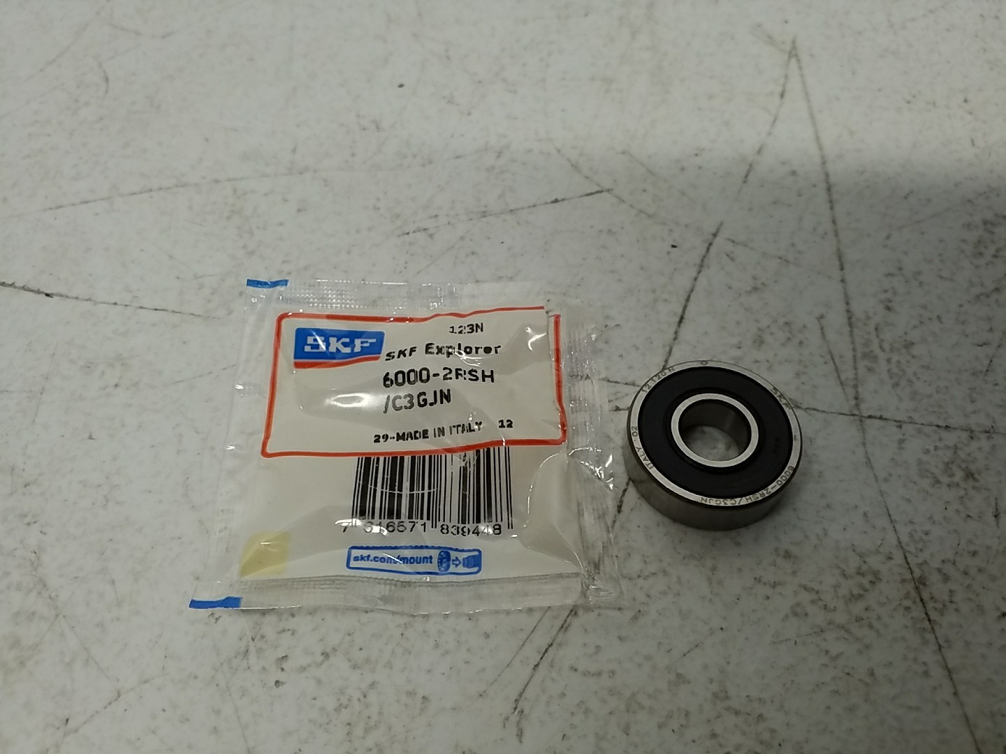 SKF 6000-2RSH Deep Groove Ball Bearing 10x26x8 mm Rubber Sealed