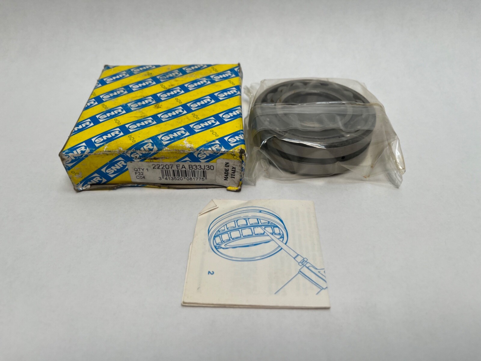 SNR 22207EAB33J30 Bearing 35x72x23 mm 22207E 22207 EA W33/B33 C3/J30 Italy