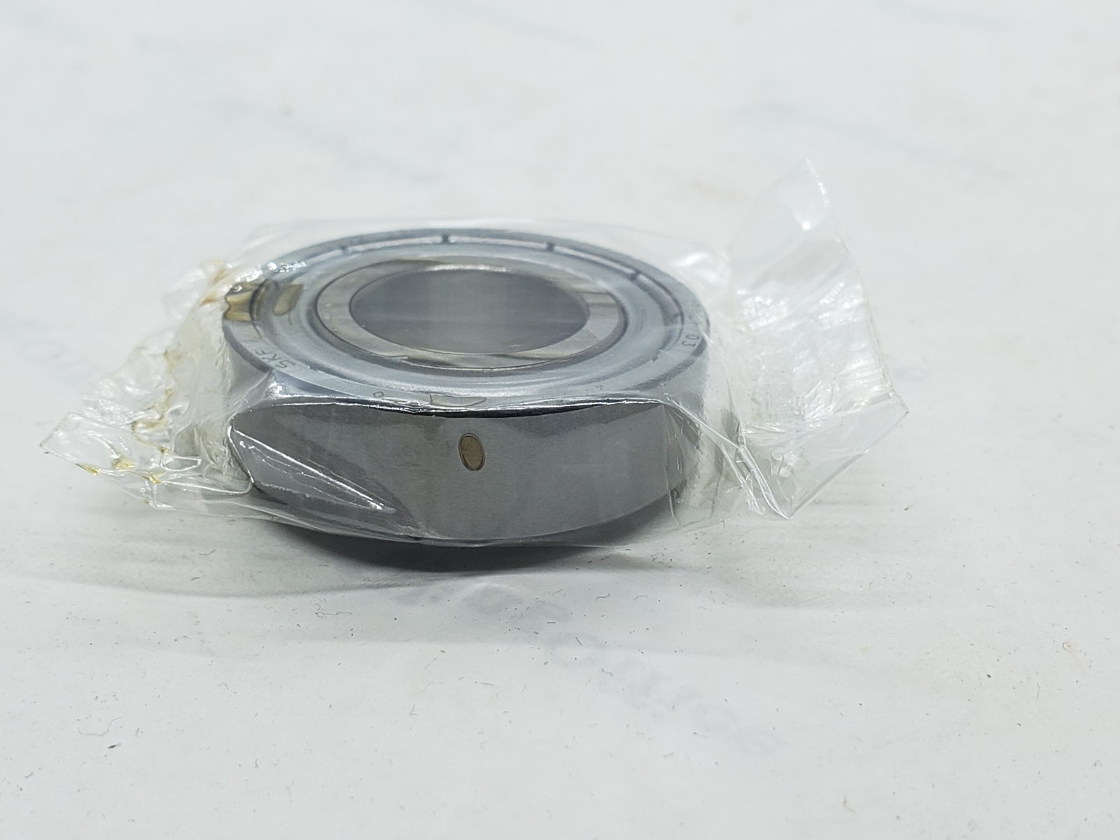 SKF 6002-2Z SHIELDED RADIAL BALL BEARING, LOT OF 4, NIB