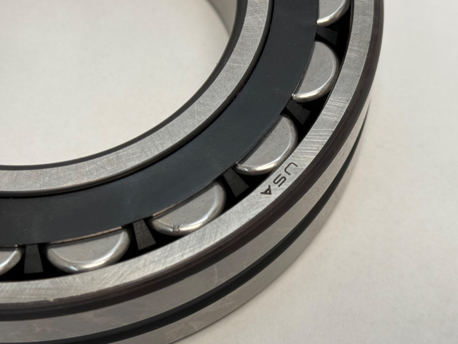FAG 22216ES.TVPB Spherical Bearing 22216E 22216-E-S-TVPB-W33 80x140x33 mm