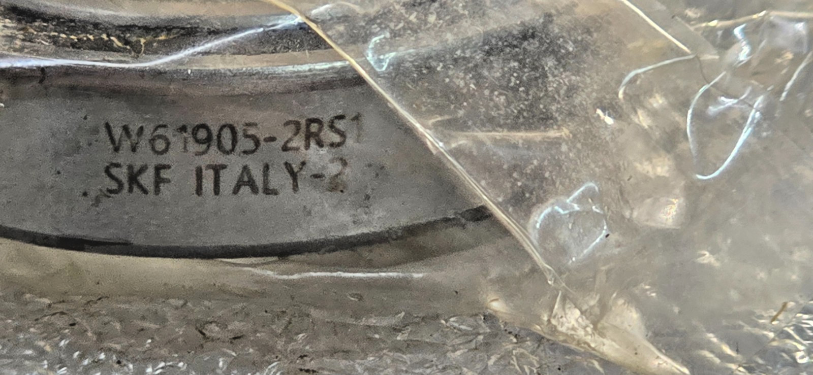 W 61905 2RS1 Single Row Deep Groove Ball Bearing SKF W61905 2RS1 25x42x9 MM 6905