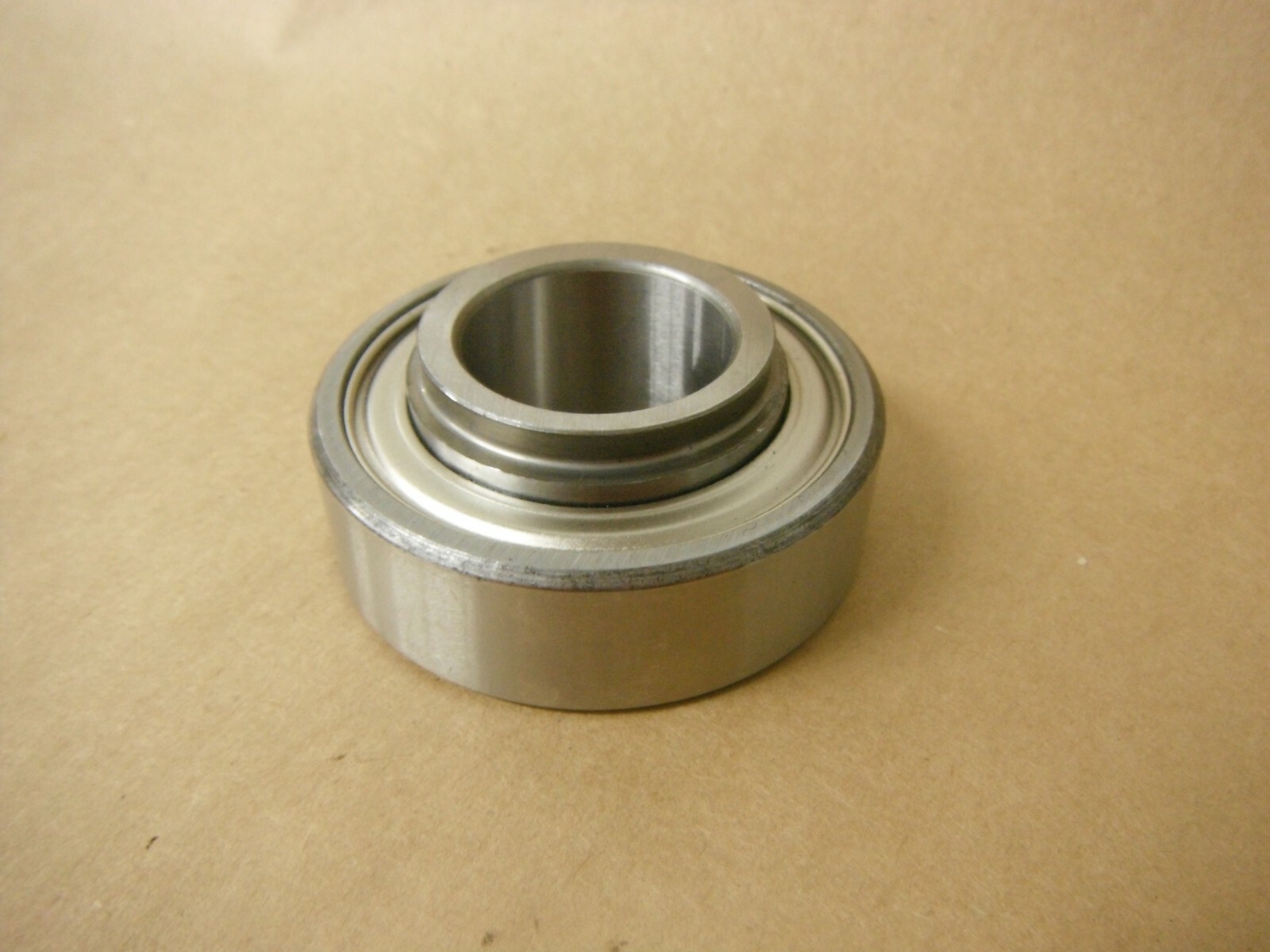 CSA 206-18 BALL BEARING INSERT MISSING COLLAR