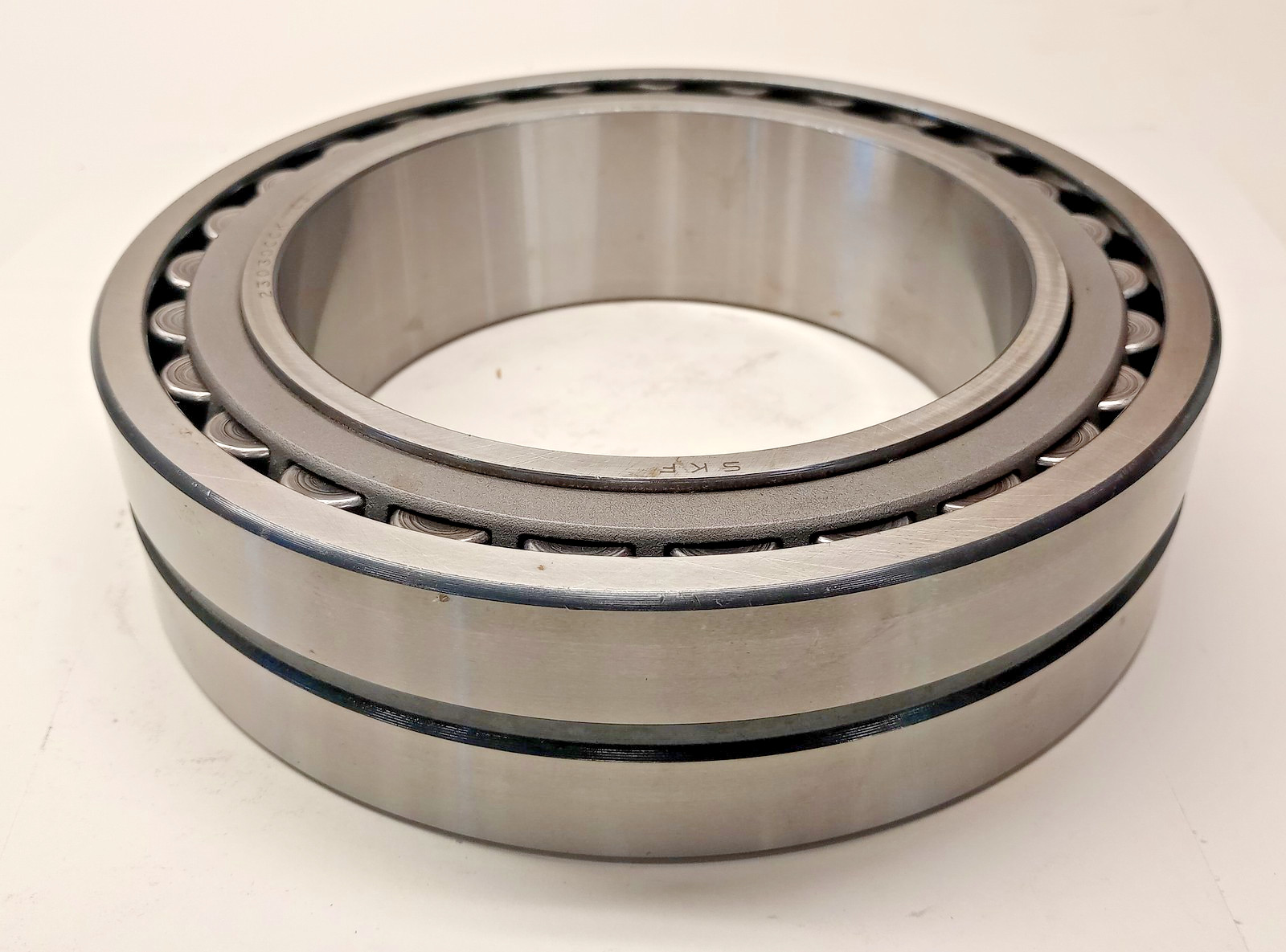 SKF 23030-CCK/C3W33 Spherical Roller Bearing USA taper bore 23030-CCK-C3-CW33
