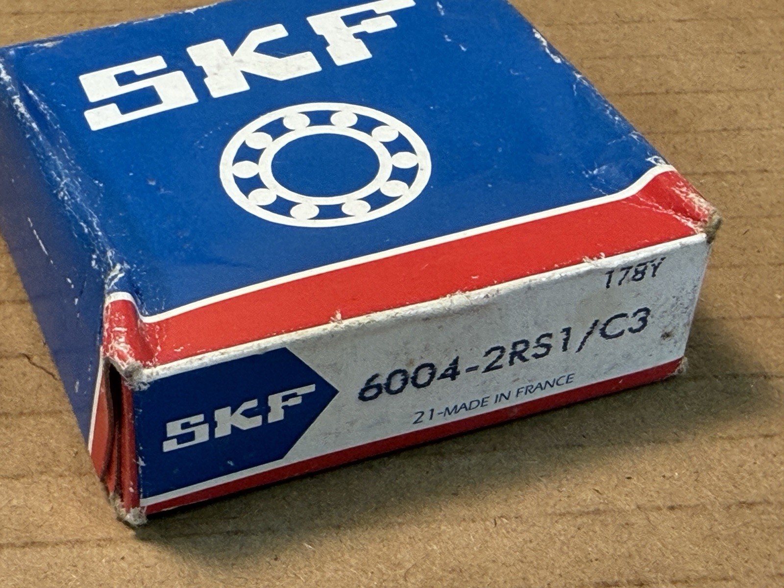 SKF 6004-2RS1/C3 Bearing, New Old Stock 42x20x12 MM