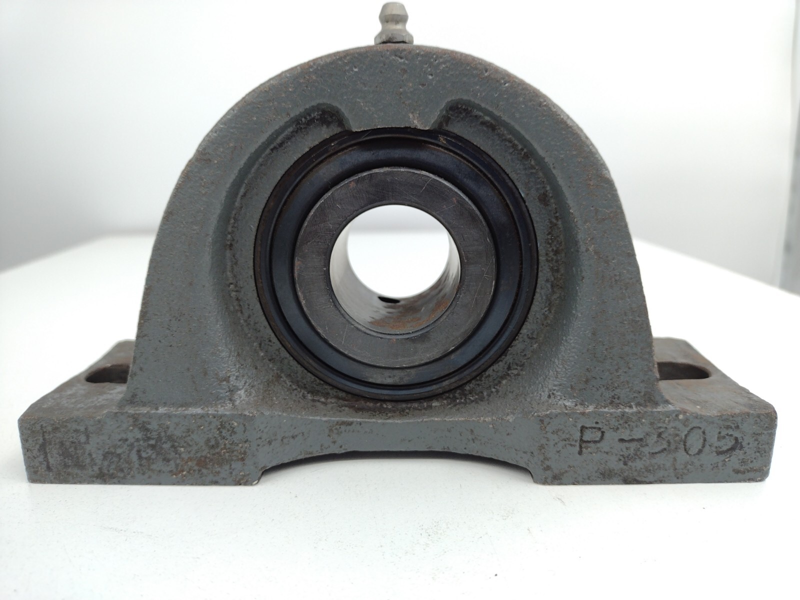 SealMaster MP-19 Pillow Block Ball Brg Unit 1-3/16 Inch Bore (minor oxidized)