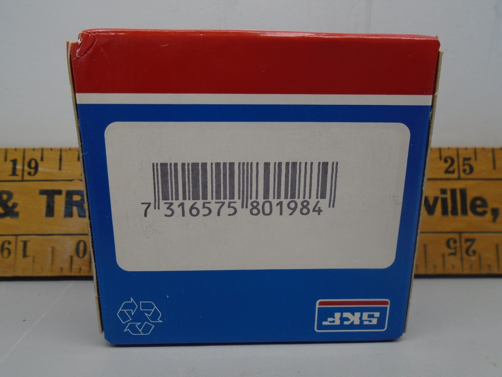 New old Stock 6207-2RS1/C3 SKF Bearing N189