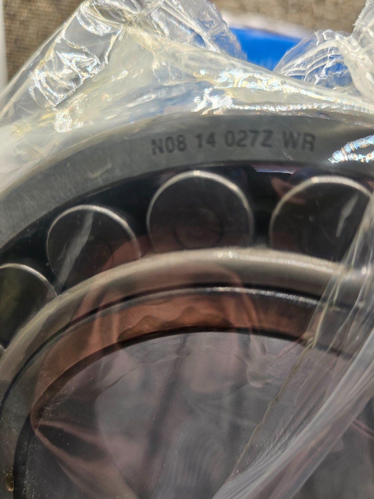 SKF 22218 EK/C3 Double-Row Spherical Roller Bearing 3-1/2″ Bore x 6-1/4″ OD