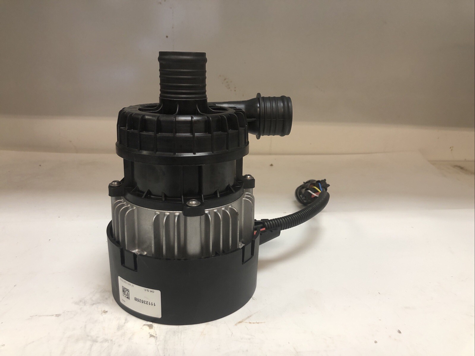 1 New VALEO Water Pump SPUMP 260 CAN 05, 11138177A, 24V/260W |U.S.A. Seller| *