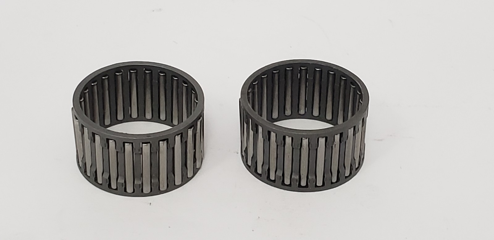 25.75mm x 28.40mm x 16.55mm METAL CAGED NEEDLE ROLLER BEARING (LOT OF 2) NNB
