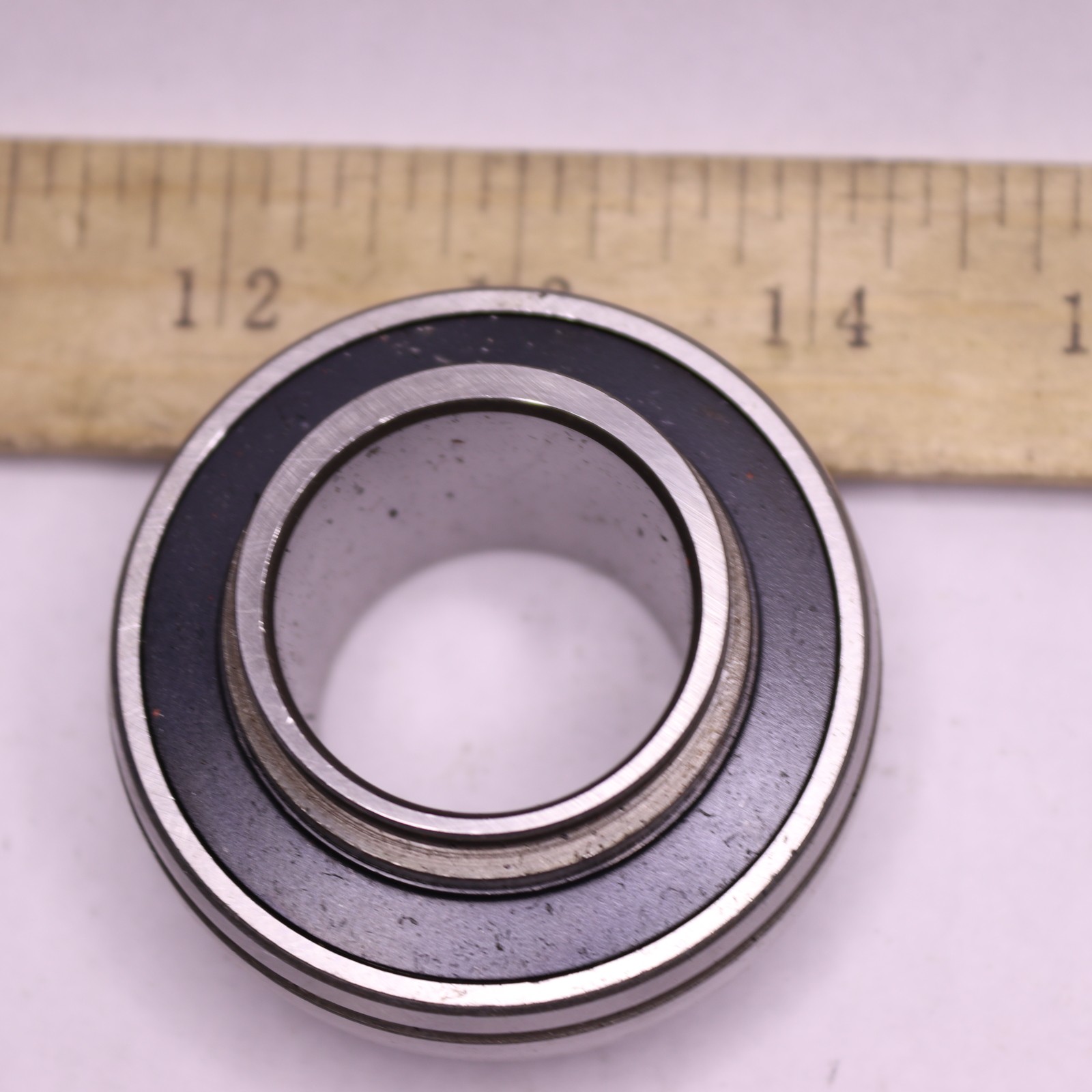 Dura-Roll Insert Bearing with Eccentric Locking Collar 1-1/4″ Bore HC206-20