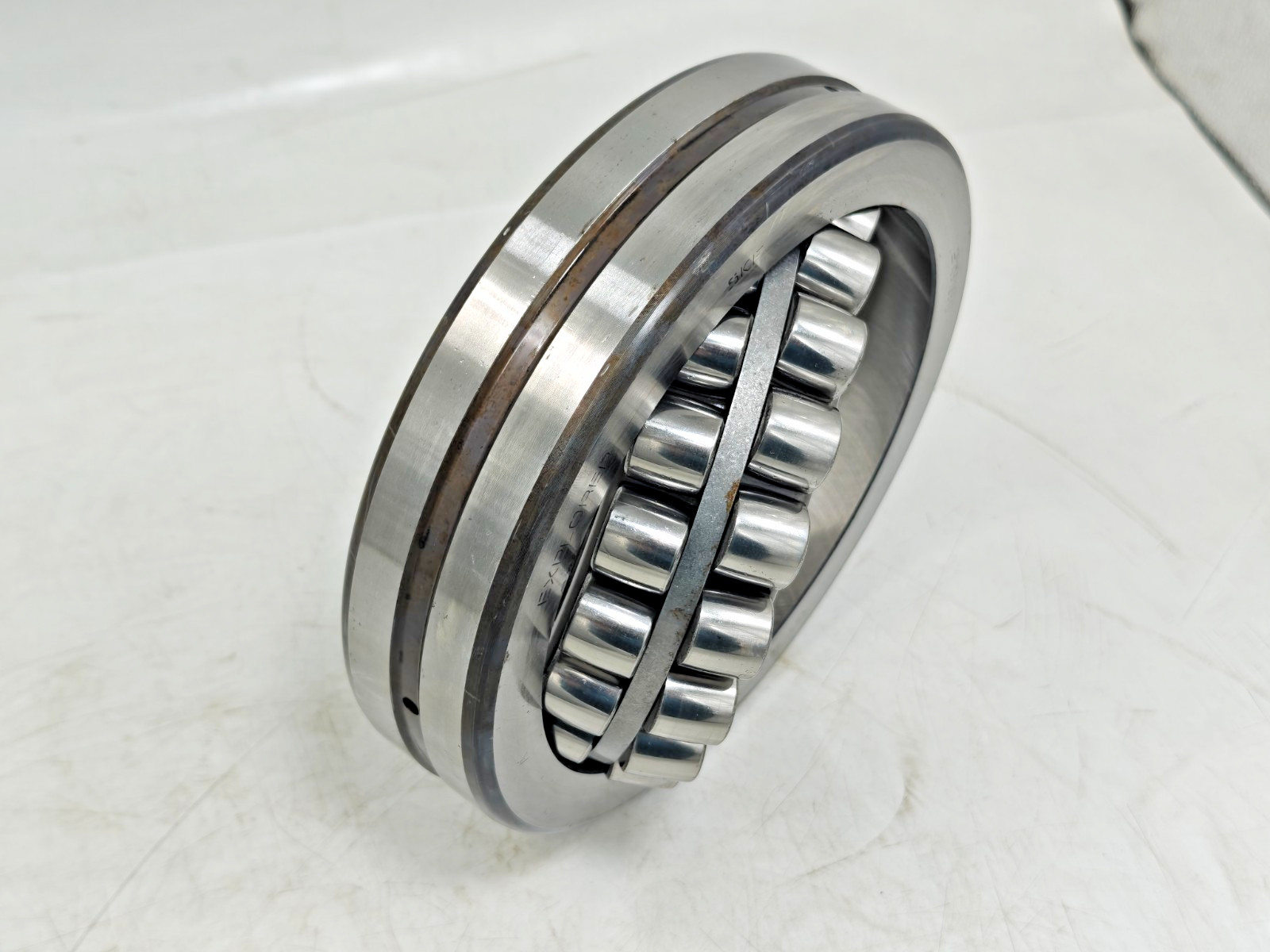 21318 E SKF Spherical Roller Bearing SKF 21318E Bearing 90x190x43 mm