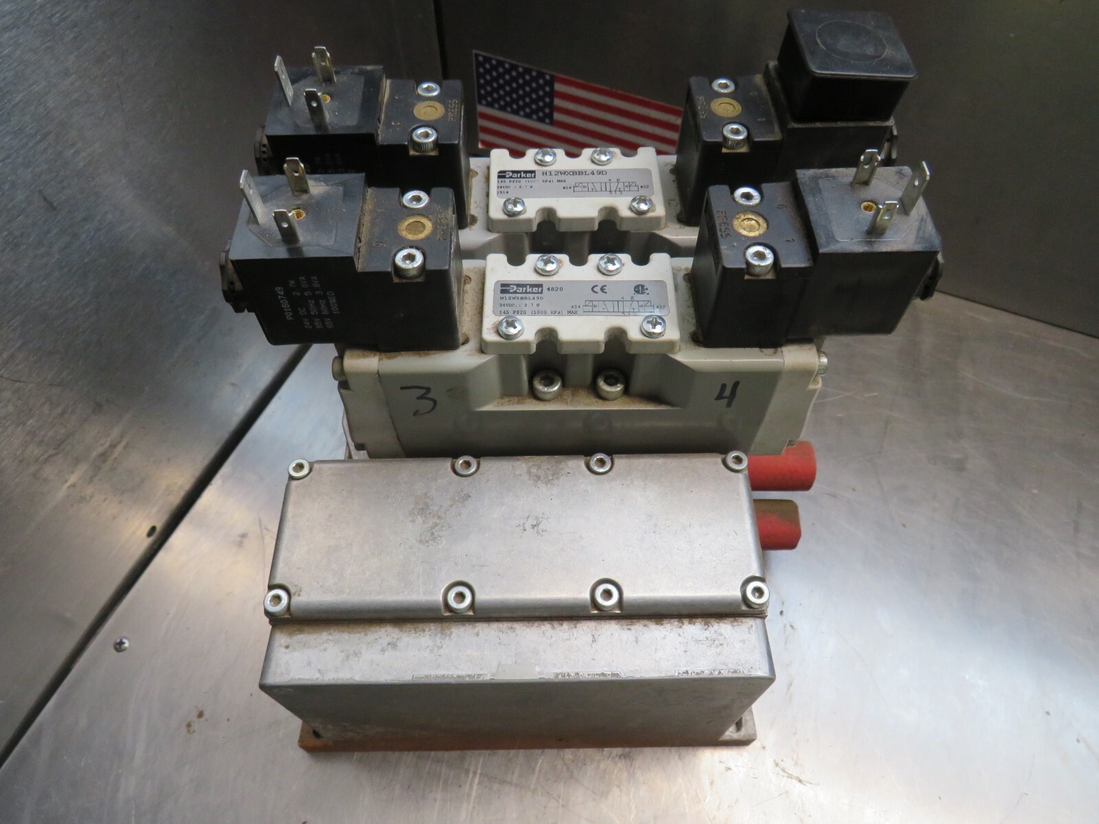 Parker H12WXBBL49D 24VDC Lot of 2 w/ (x2) PSHU115501P Base & PSHU31L020P