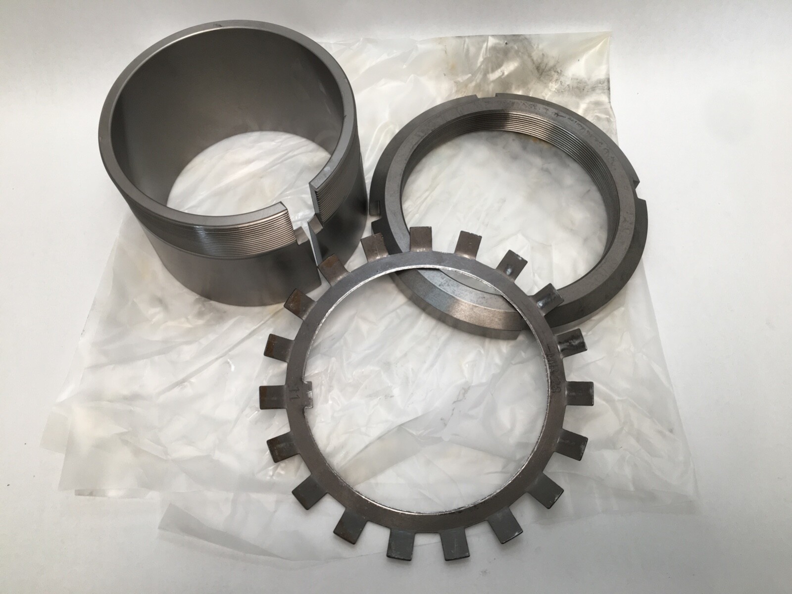 SKF H-3128 Bearing Adapter Sleeve Assembly 125mm ID H3128 KM28 MB28 Sweden