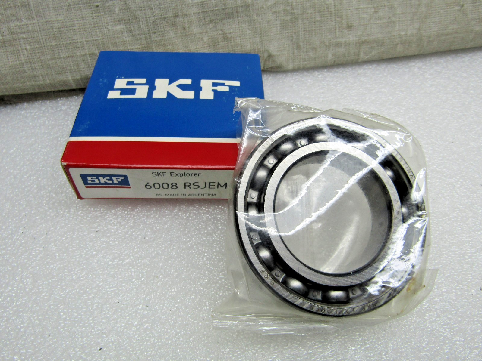 SKF 6008-RS JEM 40mm X 68mm X 15 mm Bearing with Seal on One Side