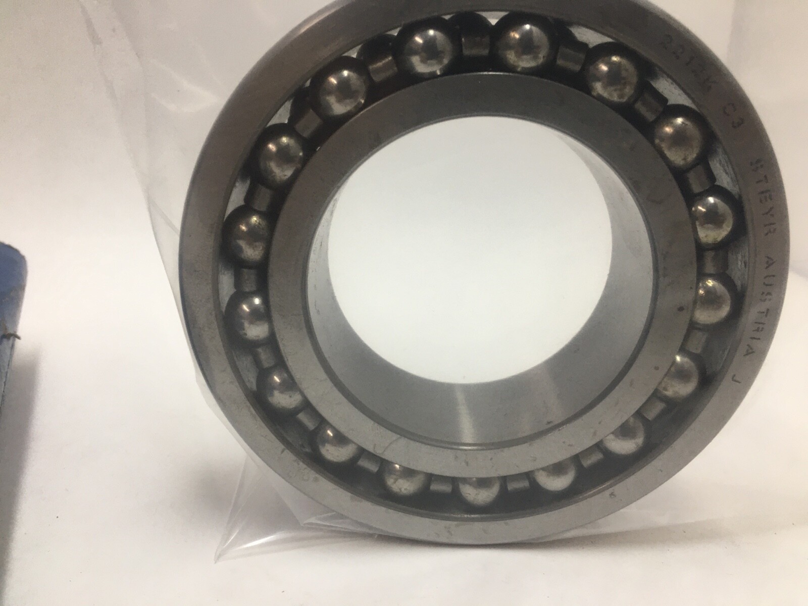 STEYR 2212KC3 Self Aligning Bearing 60x110x28 mm 2212 K C3 2212K C3