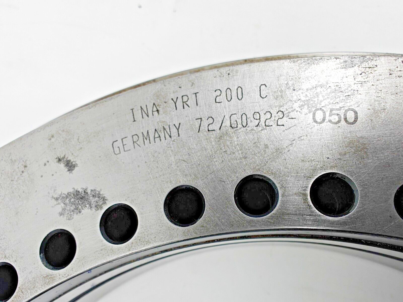 YRT 200 C INA AXIAL/RADIAL Rotary Turn Table Bearing 200x300x45mm
