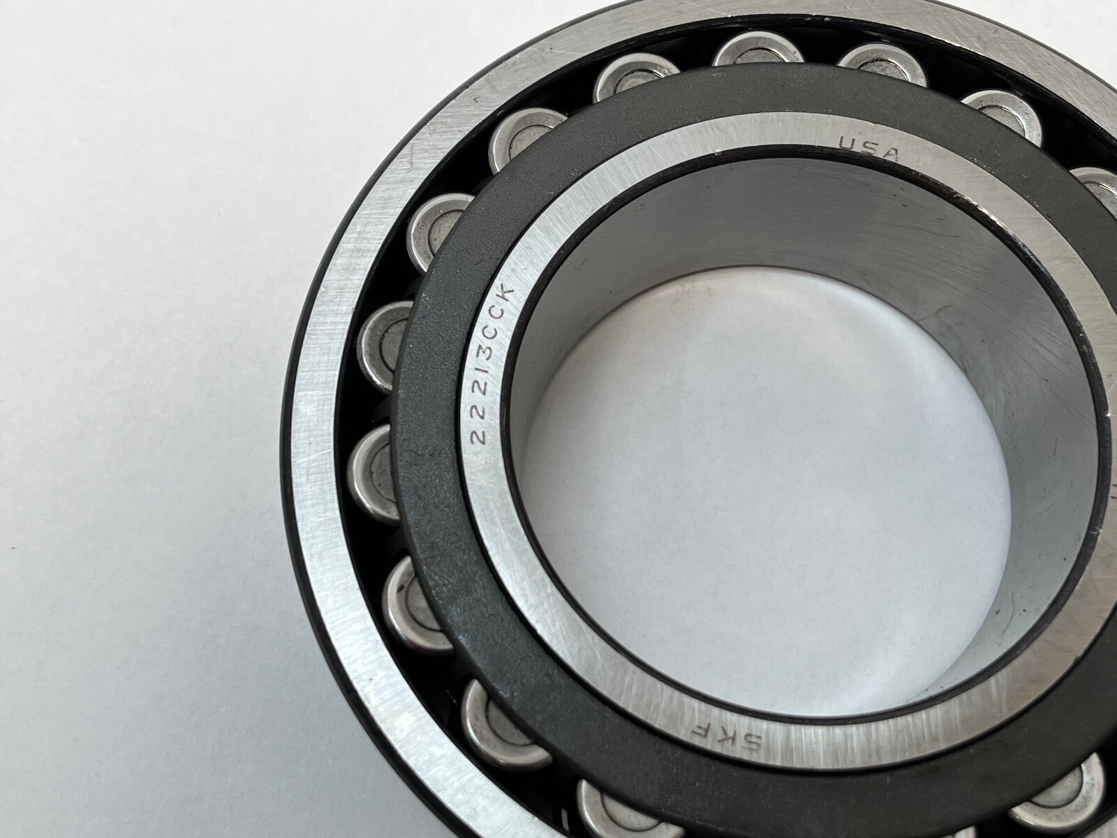 SKF 22213CCKW33 Spherical Bearing 65x120x31 mm 22213-CC-K-W33