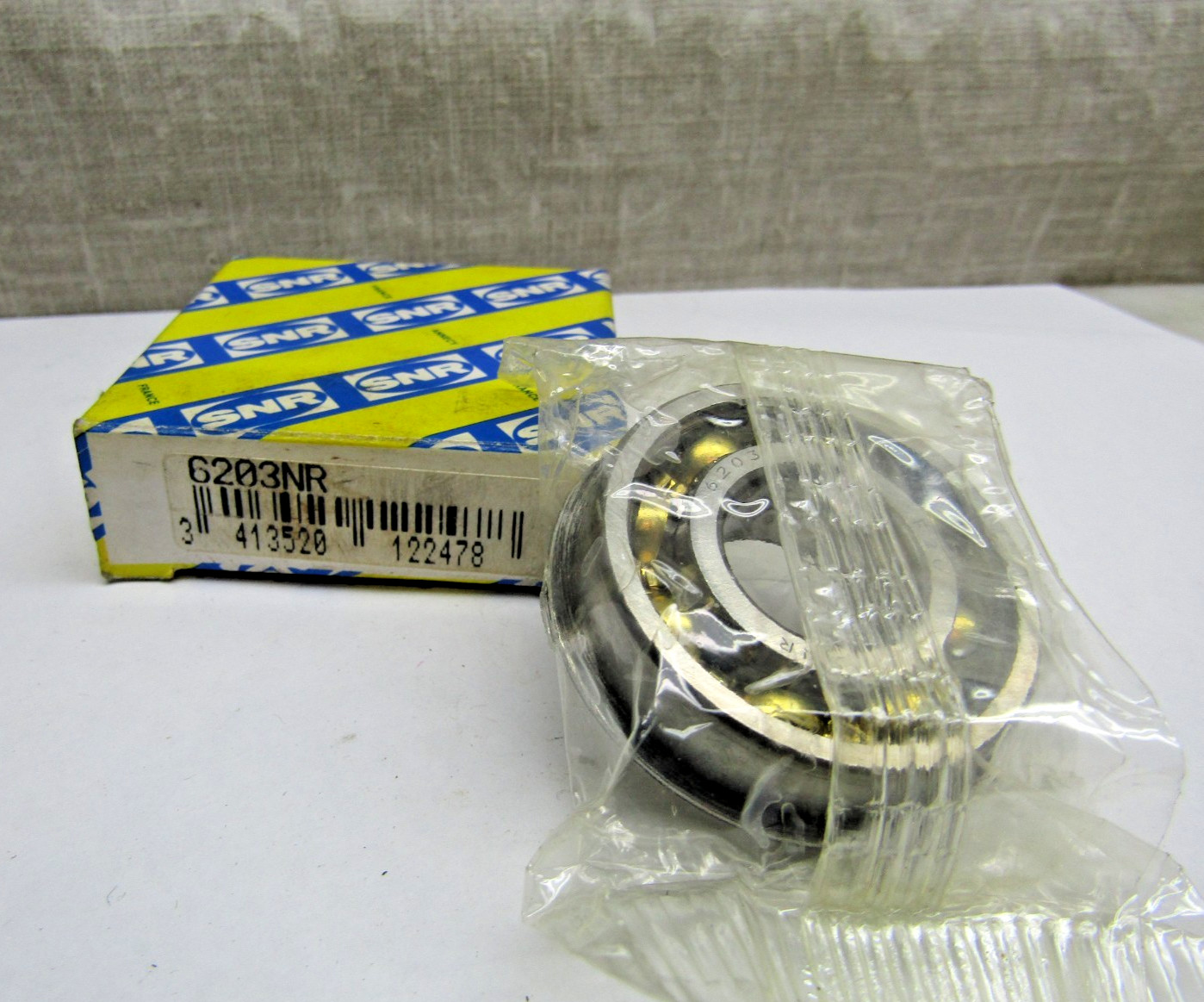 SNR France 6203NR 17mm X 40mm X 12 mm Open Snap Ring Bearing