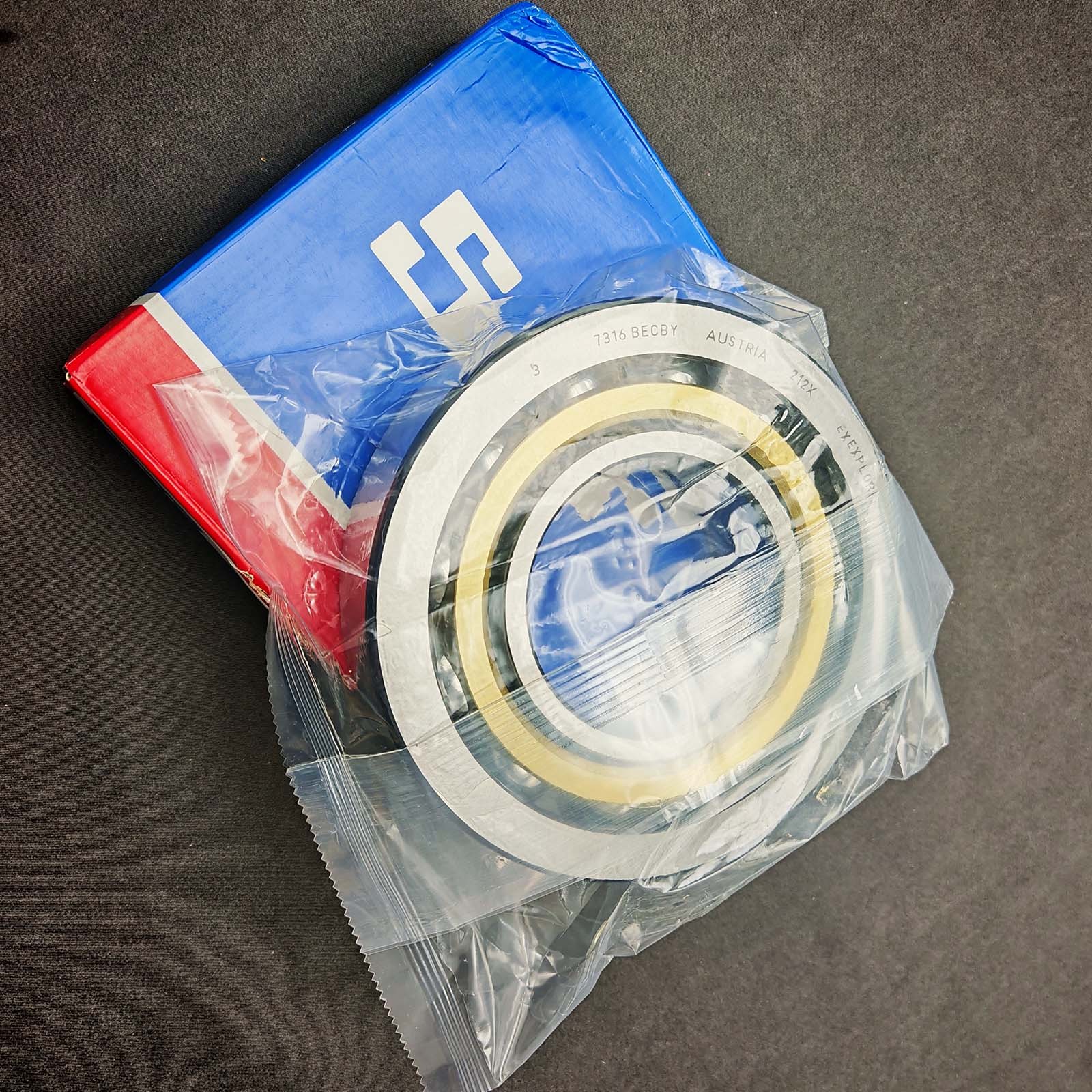 Brand New Single Row Angular Contact Ball Bearing for SKF 7317 BEGAM 85×180×41mm