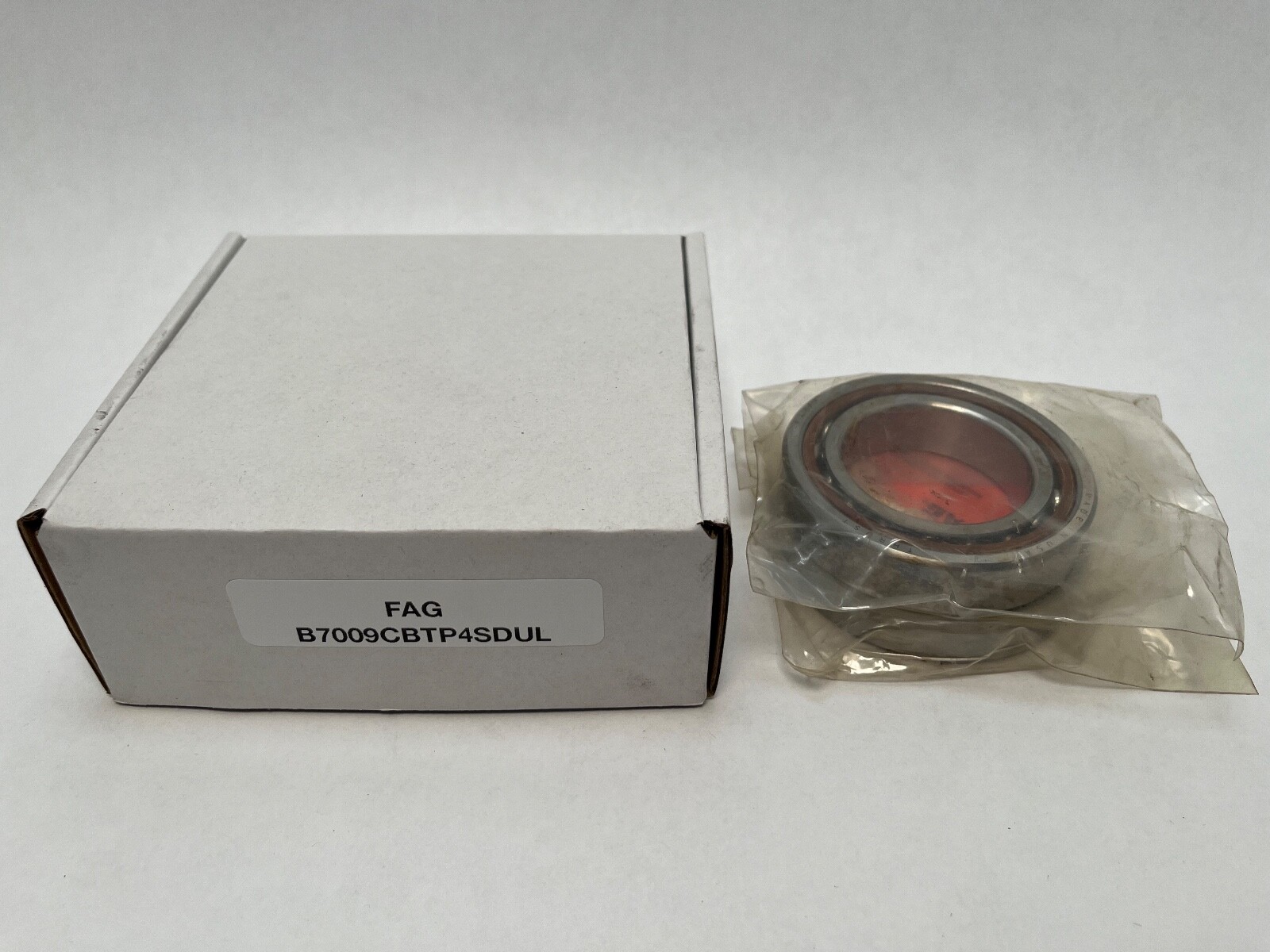 FAG B7009CB.T.P4S.DUL Bearing 45x75x16 mm 7009C B-7009-CB-T-P4S-DUL USA 2 Pcs