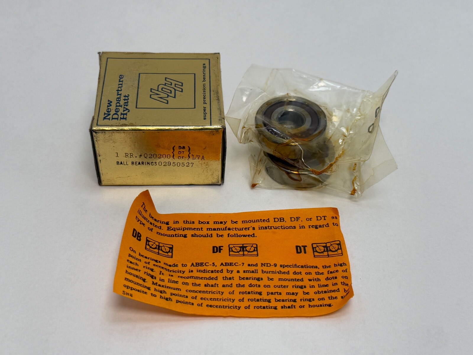 NDH Q20200DTL7A Angular Bearing 7200C Q-20200-DTL-7A 10x30x9 mm 2 Pcs