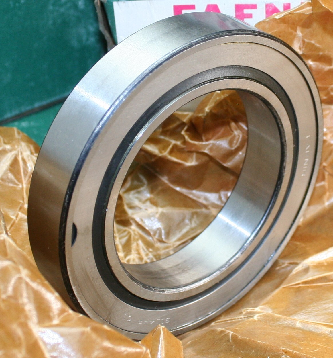 One (1) Fafnir 9114PP Deep Groove Bearing 70 MM ID USA NEW