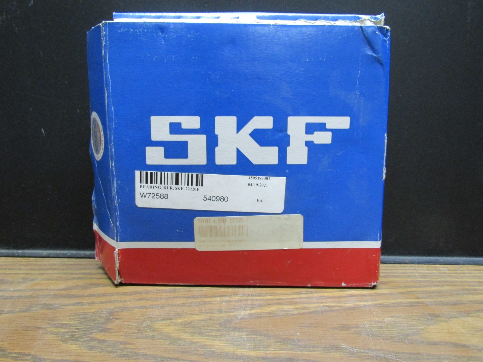 SKF 22220 E SPHERICAL ROLLER BEARING 100x180x46 mm