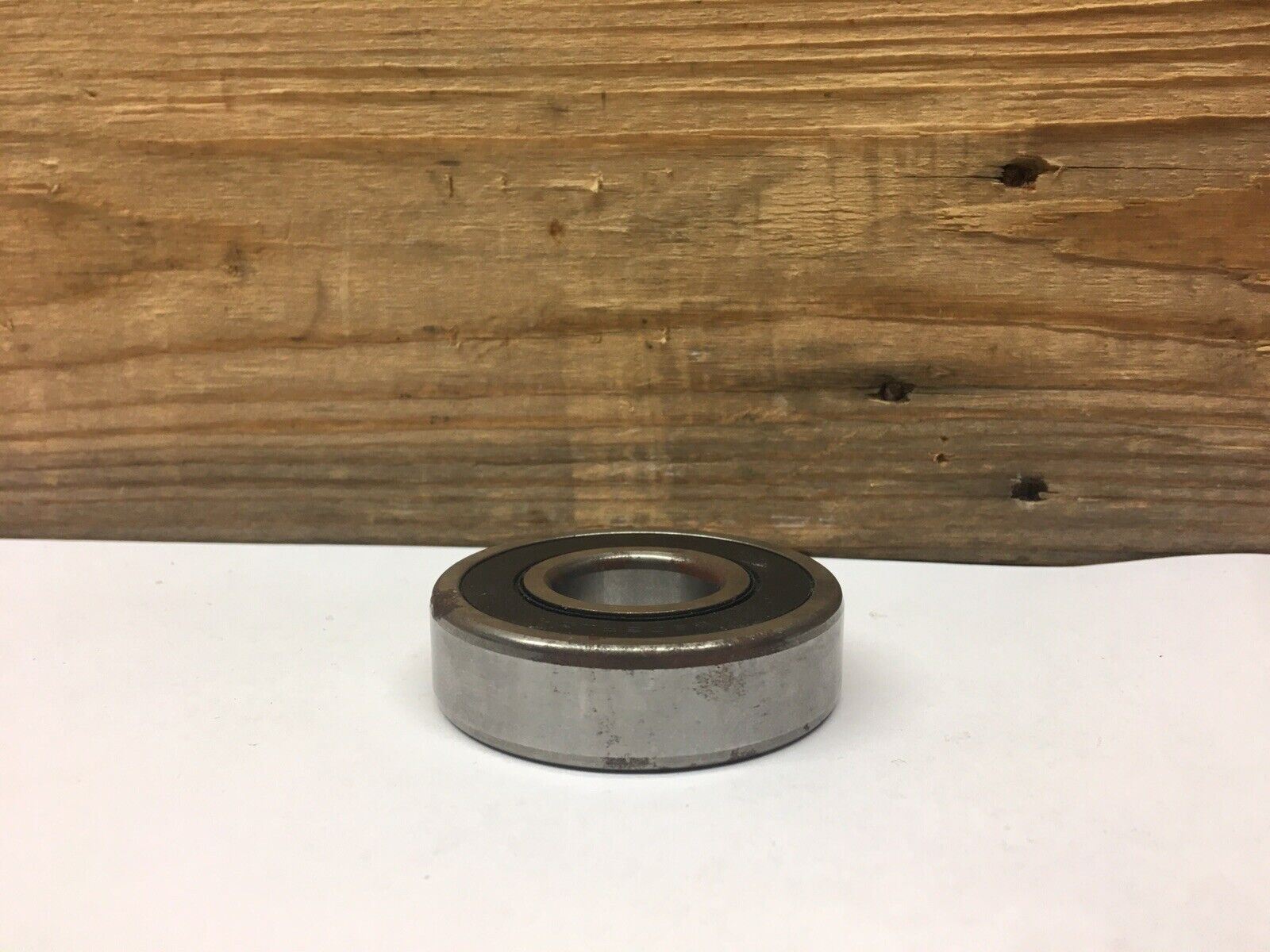 Sealed One Side Radial Ball Bearing 6305RLD Peer 25mm x 62mm x 17mm