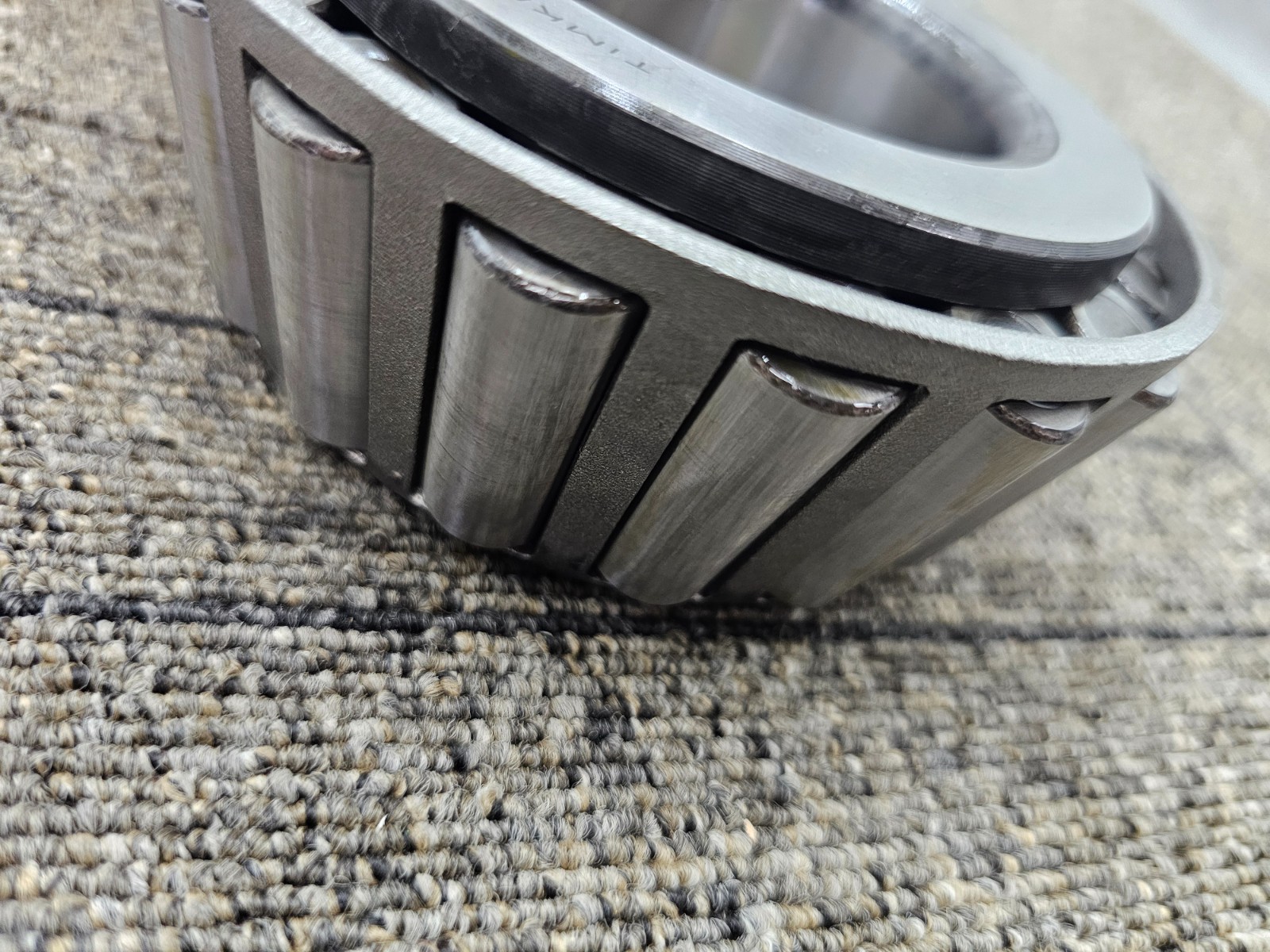 Timken 6484 6484-20024 Tapered Roller Bearing 2.7500 in Bore, 2.1350 in Width