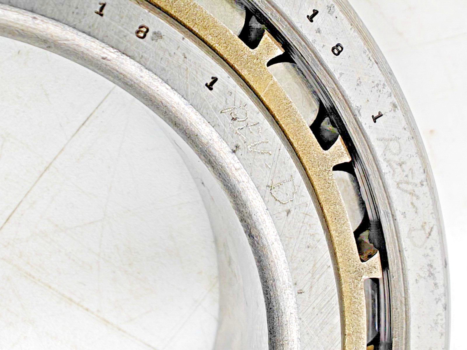 UR1011L101 Rollway Cylindrical Roller Bearing UR 1011 L 101 / NF1011 ,55x90x18mm