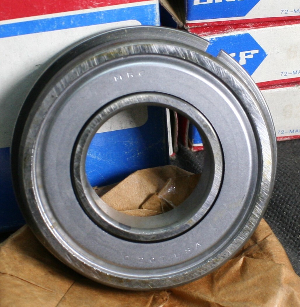 One (1) SKF 6207 ZNR/C3 Deep Groove Bearing 35MM ID One Shield USA NEW