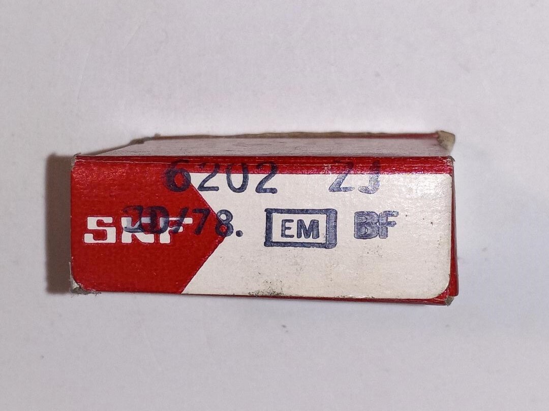 SKF 6202ZJ PRECISION BEARINGS 1 PAIR