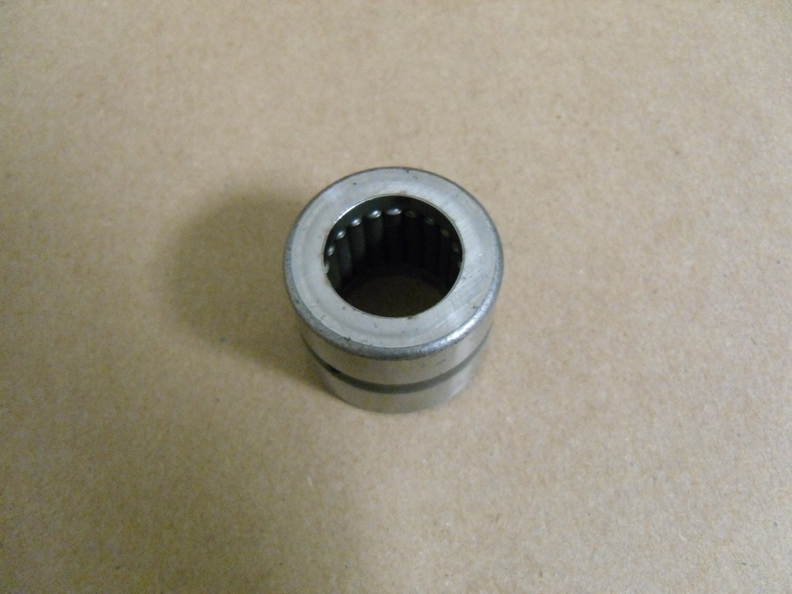 122016 NEEDLE BEARING 1-1/4″ OUTSIDE DIAMETER, 1″ LONG