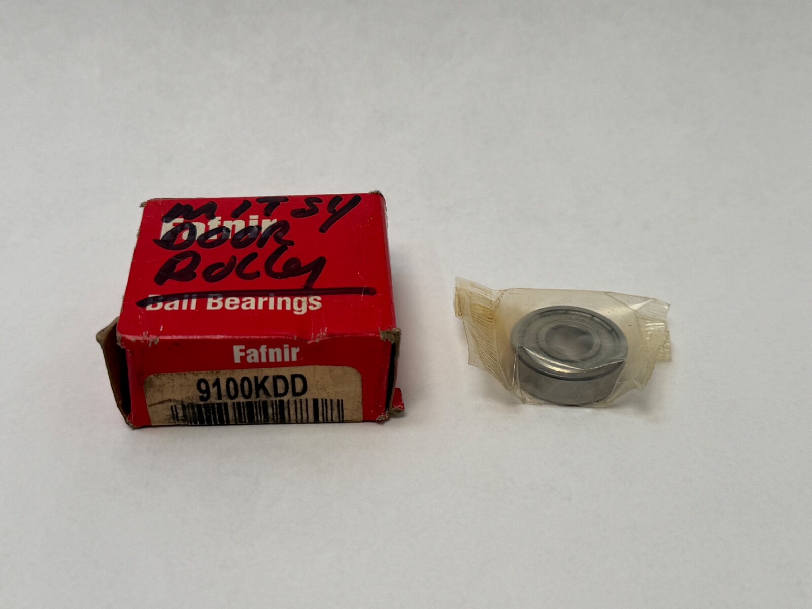 Fafnir 9100KDD Bearing Metal Sealed 9100-K-DD 6000ZZ 6000Z 6000-2Z 10x26x8 mm