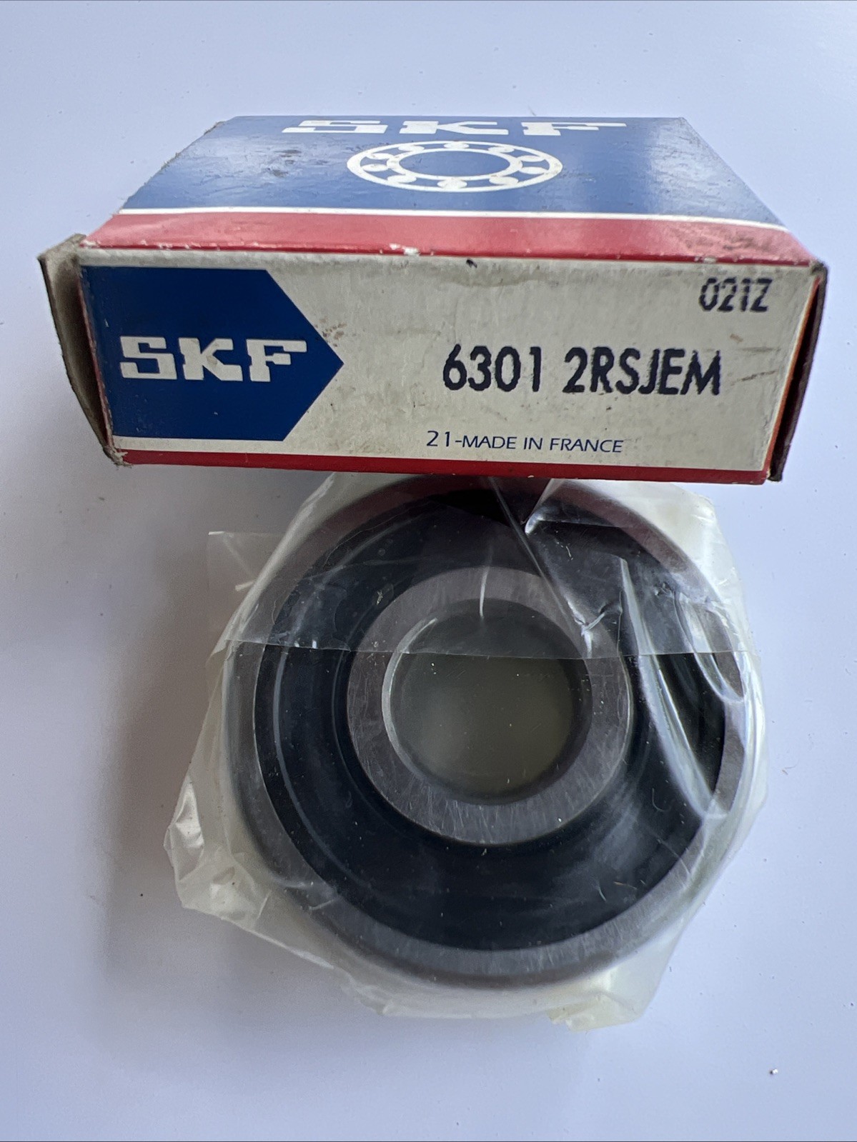 SKF Single Row Ball Bearing Part 6301 2RSJEM (37mm od x 12mm Bore x 12mm W)