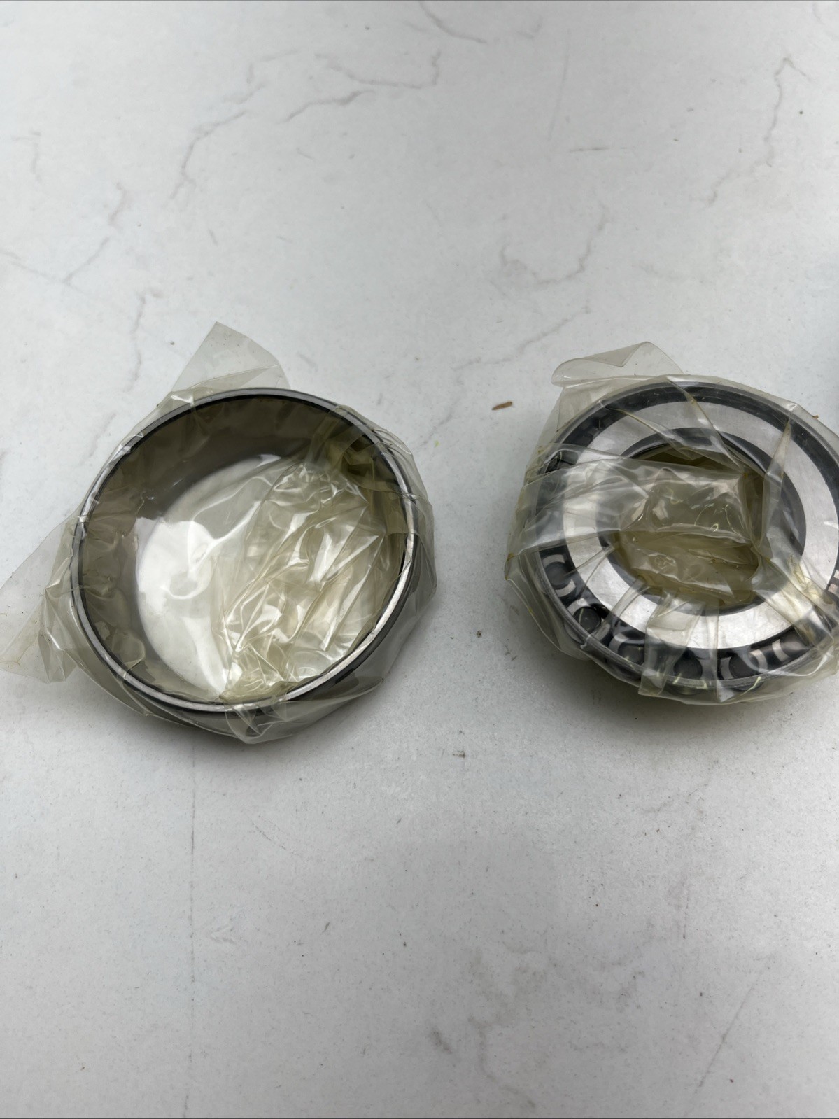 32207-J2 SKF Tapered Roller Bearing