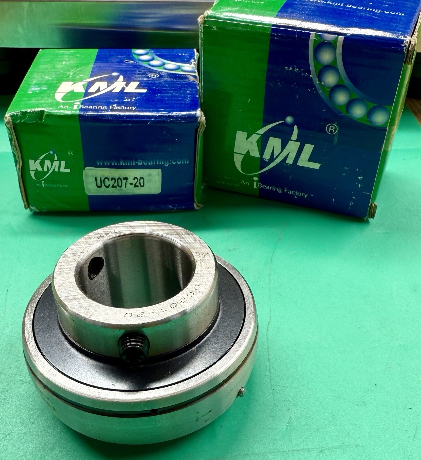 NEW KML UC207-20 INSERT BEARING 1-1/4″ BORE📍LOT OF 2📍SHIPS FREE📍
