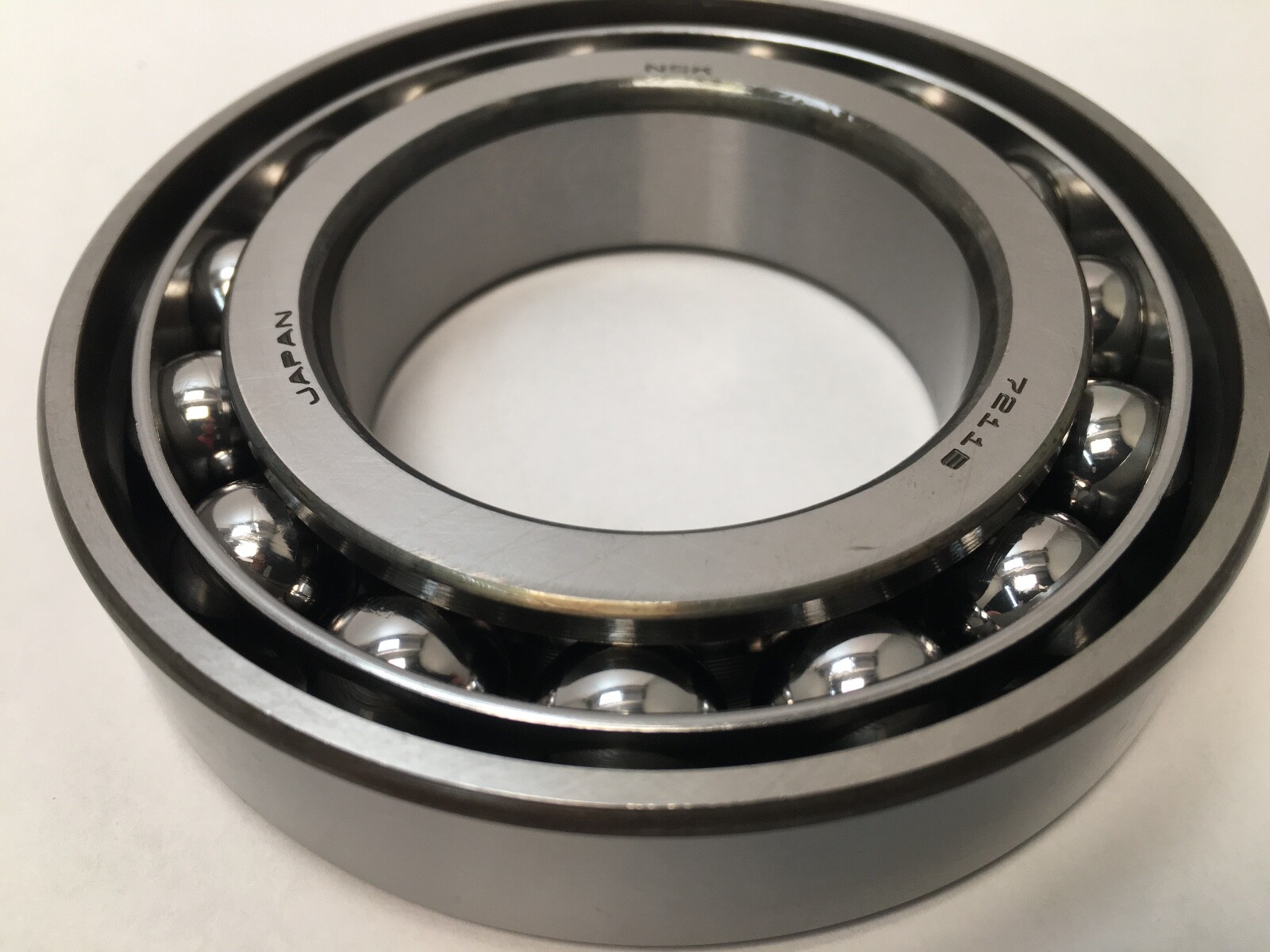 NSK 7211BWG Angular Contact Bearing 55x110x21 mm 7211 BWG 7211B Japan
