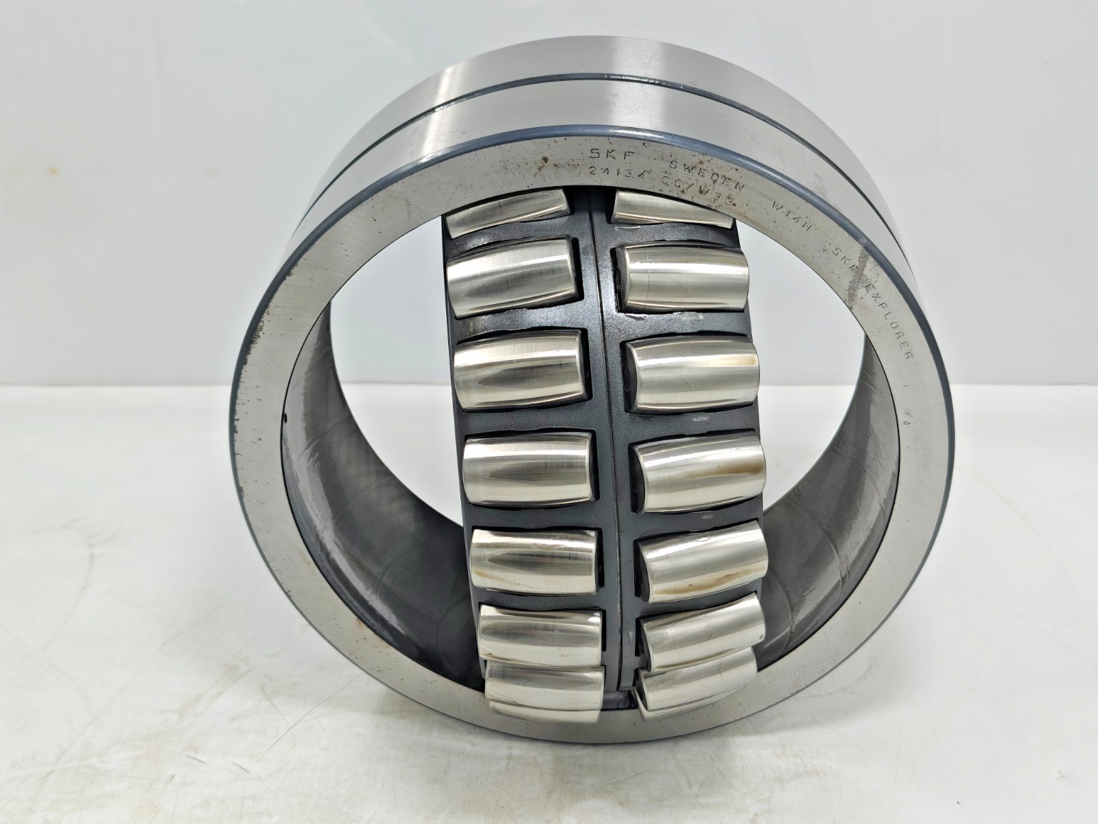 24134 CC/W33 SKF Spherical Roller Bearing SKF Explorer 24134CC W33 170x280x109mm