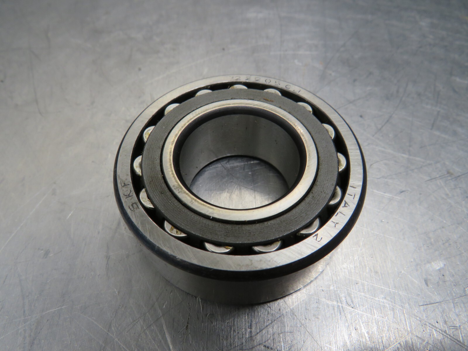 SKF 22205CJ Bearing