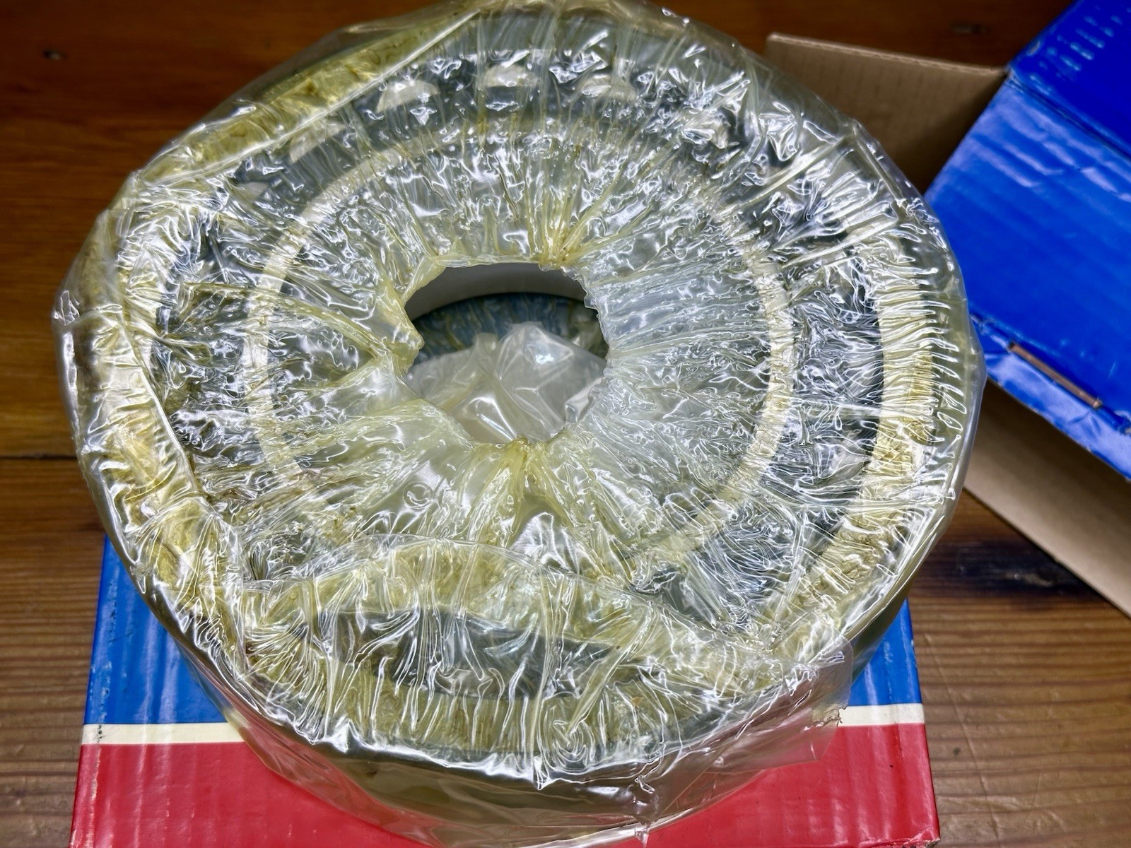 SKF 23222 CCK / C3W33 Spherical Roller Bearing – BRAND NEW / FACTORY BOXED!