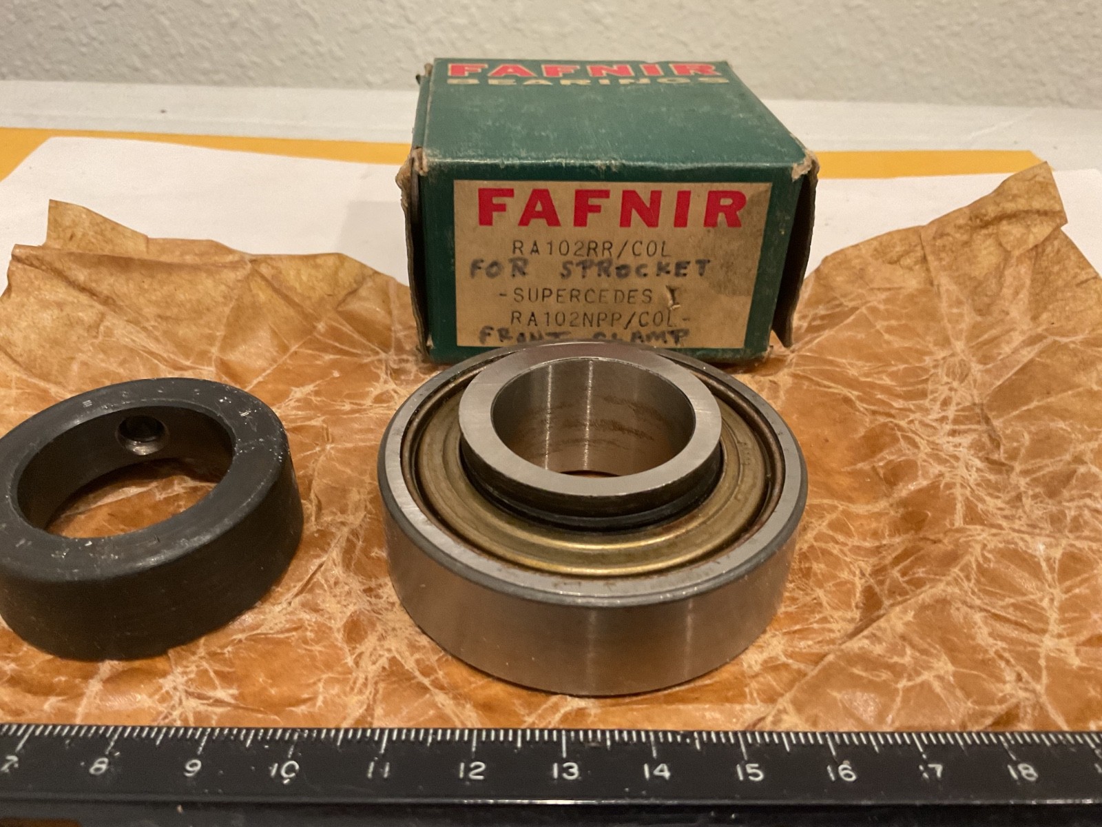 New Fafnir RA102RR+COL Bearing Insert, 1.125″ ID, 2.4909″ OD, .9375″ Wide