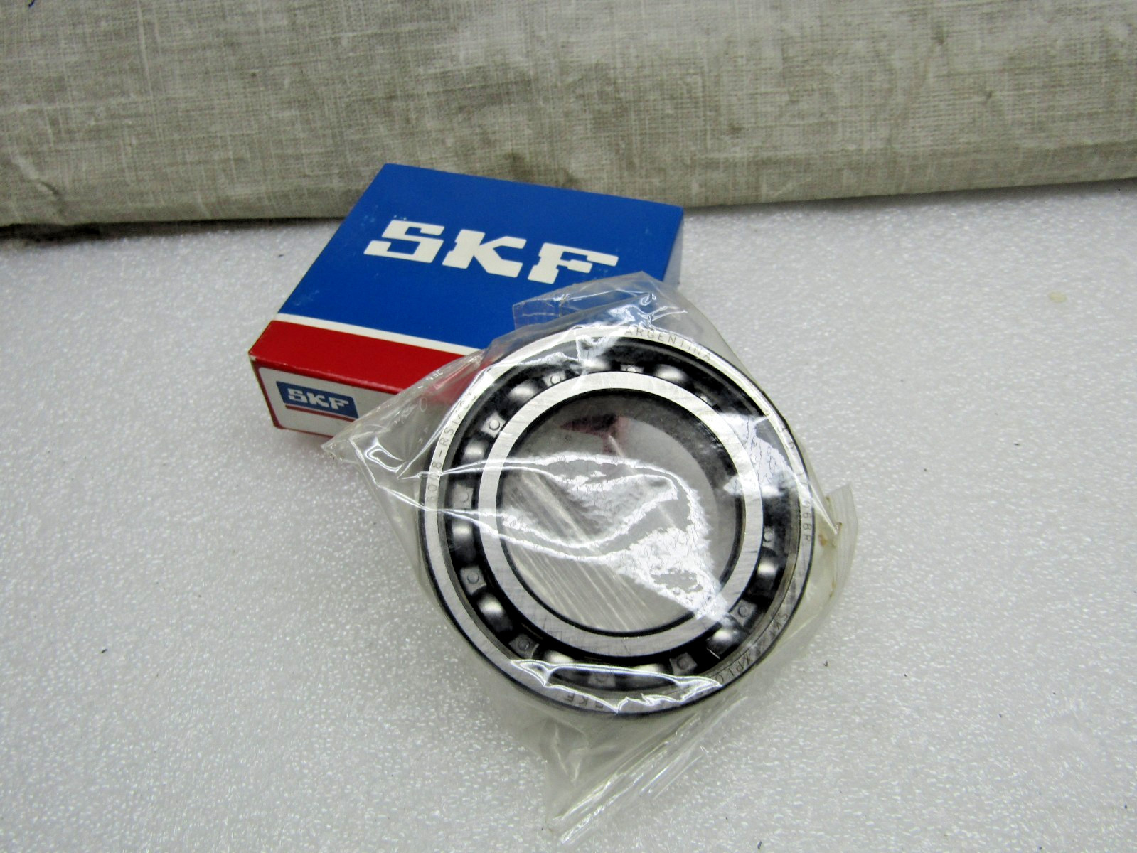 SKF 6008-RS JEM 40mm X 68mm X 15 mm Bearing with Seal on One Side