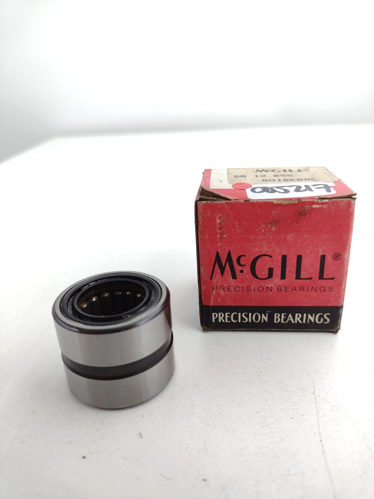 *** McGill GR 12 RSS Needle Roller Bearing 0.7500 inch Bore