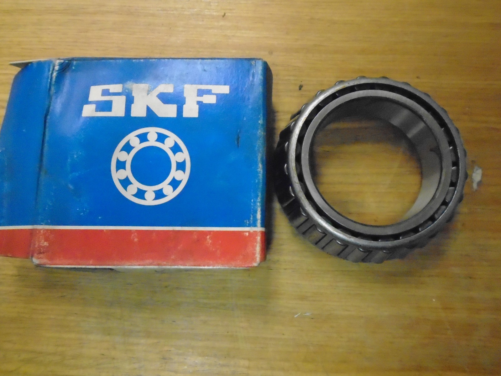 NOS! SKF Tapered Roller Bearing P/N: K-28682