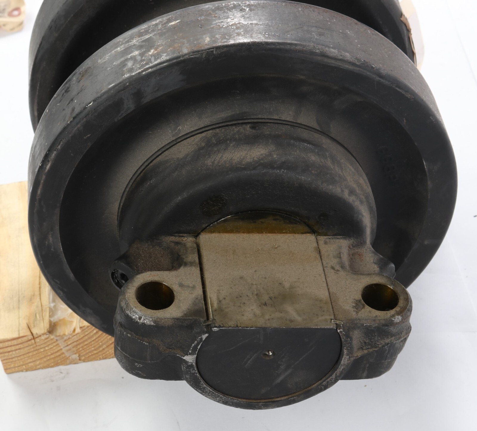 New 24100N3124F5 Kobelco Roller Assembly